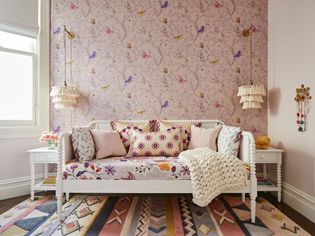 floral daybed with pillows