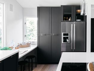 refrigerator that is flush with adjacent cabinetry