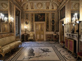 What is Baroque style interior design
