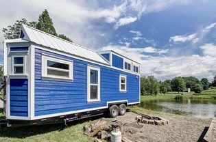Modern-tiny-house-exterior-lakeside