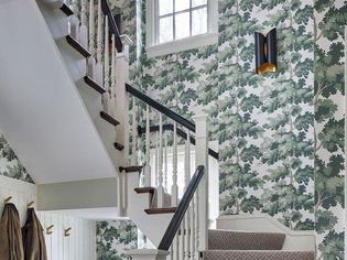 wallpaper in stairwell